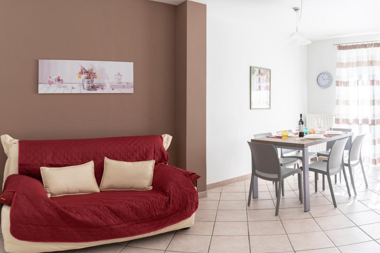 A 2 Passi Da Alba With 6 Beds Apartment Rodello Exterior photo
